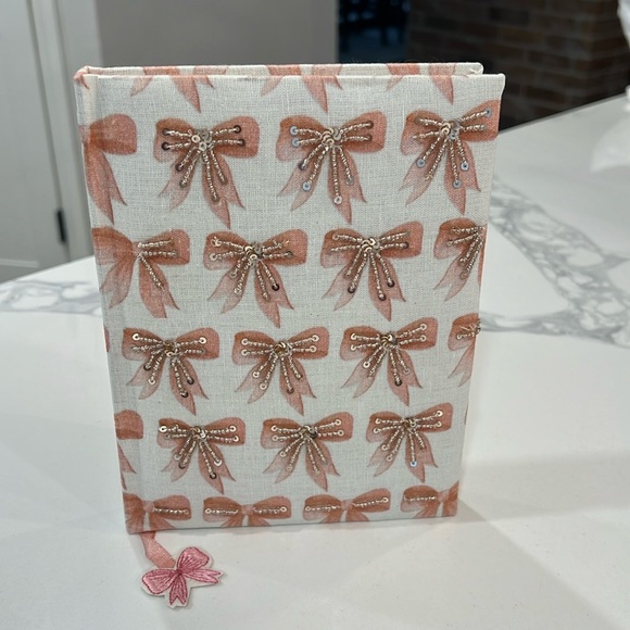 Accessories - 🎀Cute. BOW🎀Notebook.